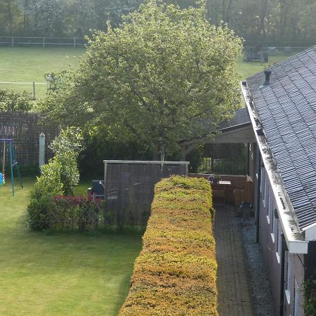 Familiehuis Achter De Duijnhoeve Zuidbakkum Exteriér fotografie